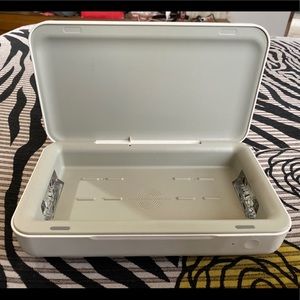 Samsung uv steriliser and wireless charging